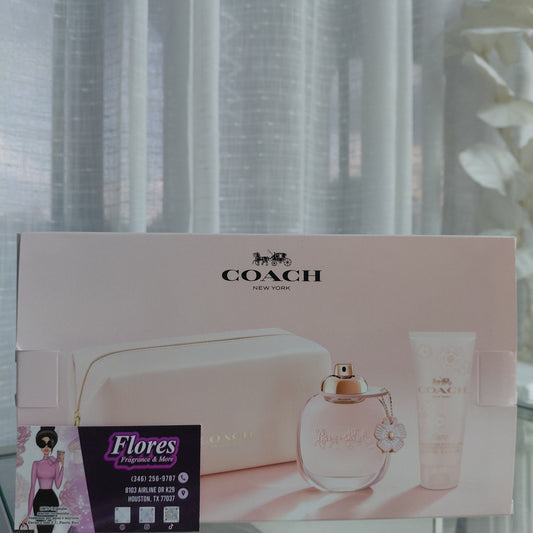 SET COSMETIQUERA "FLORAL" COACH